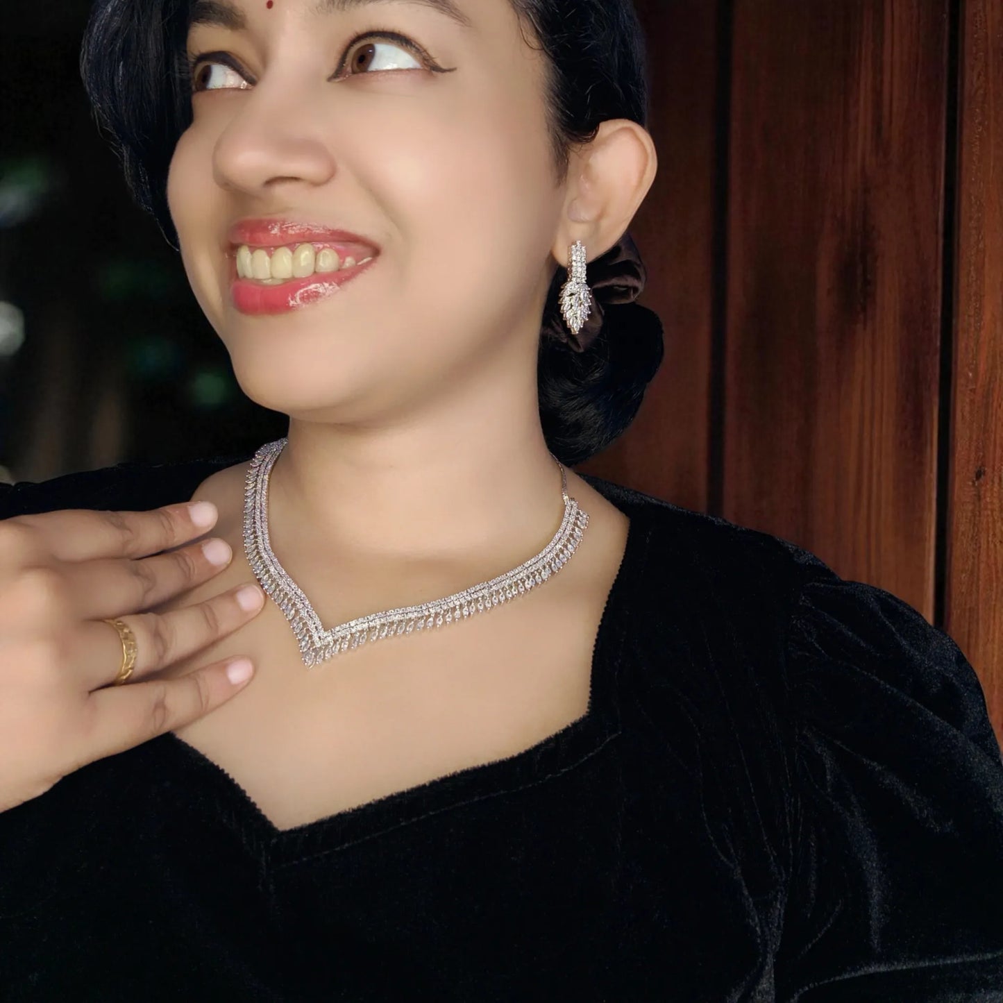 Silvery Hemavalli American Diamond Necklace set