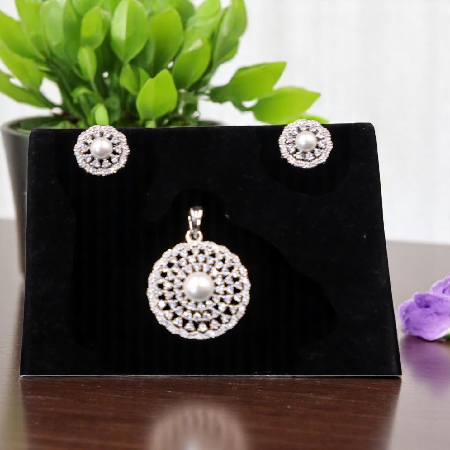 Silvery Shweta American Diamond Pendant set