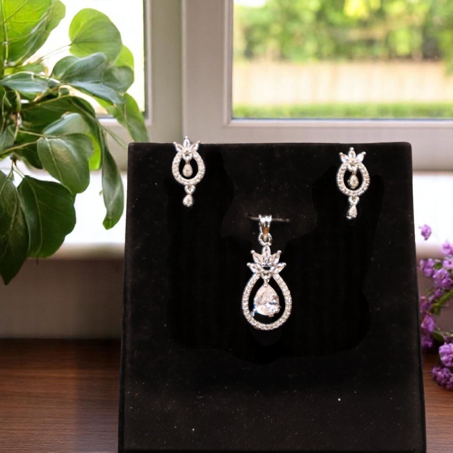 Silvery Pratibha American Diamond Pendant set