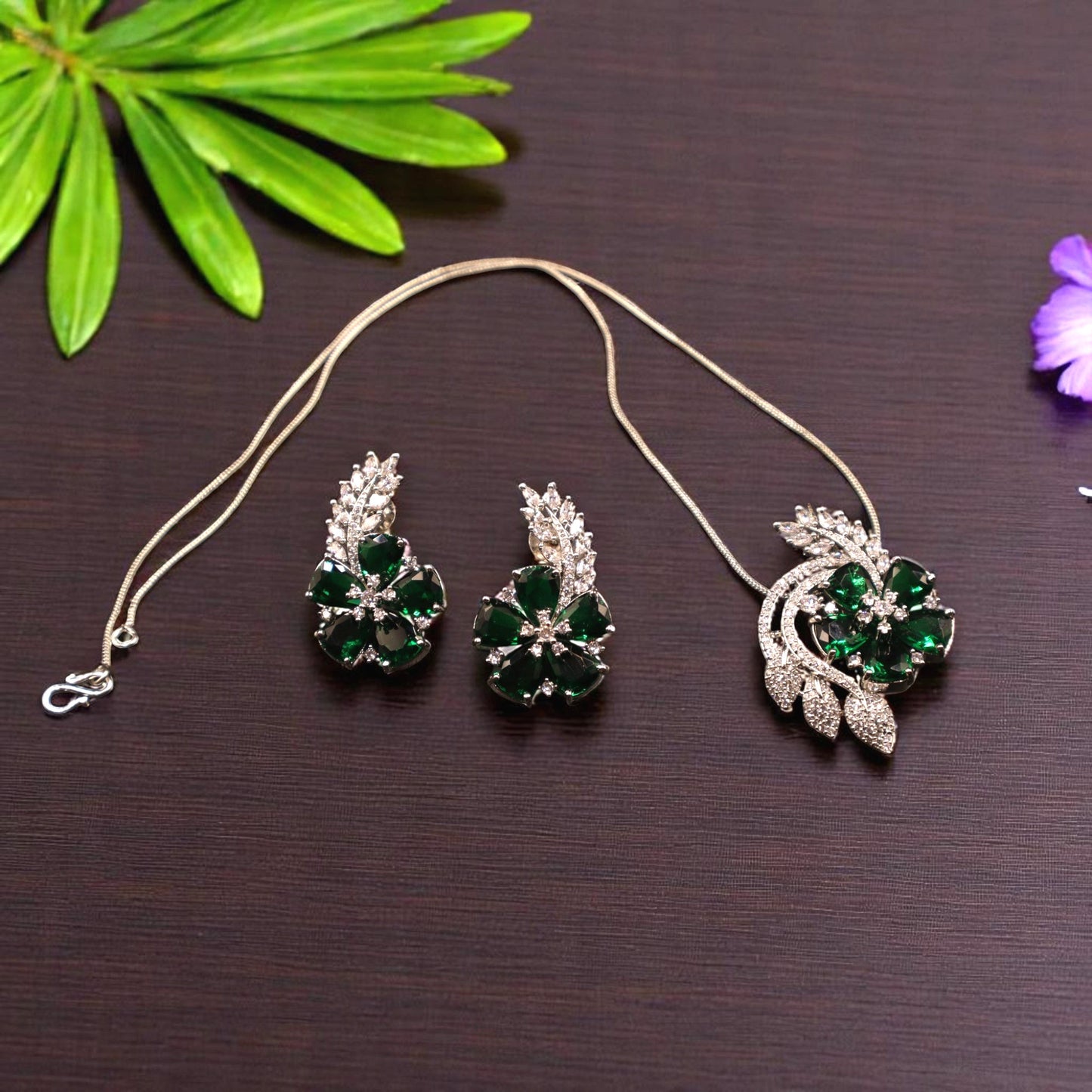 Emerald Shatarupa American Diamond Pendant set