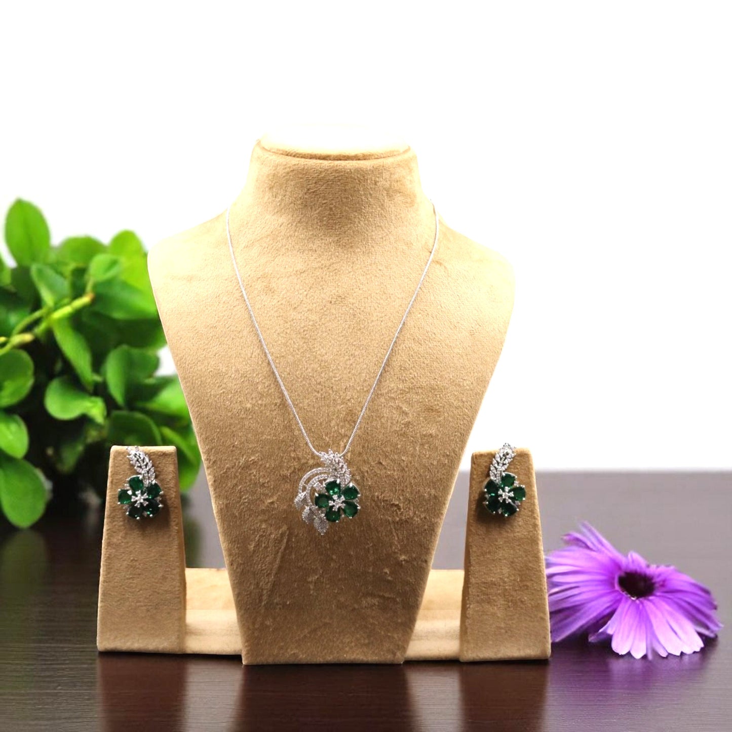 Emerald Shatarupa American Diamond Pendant set